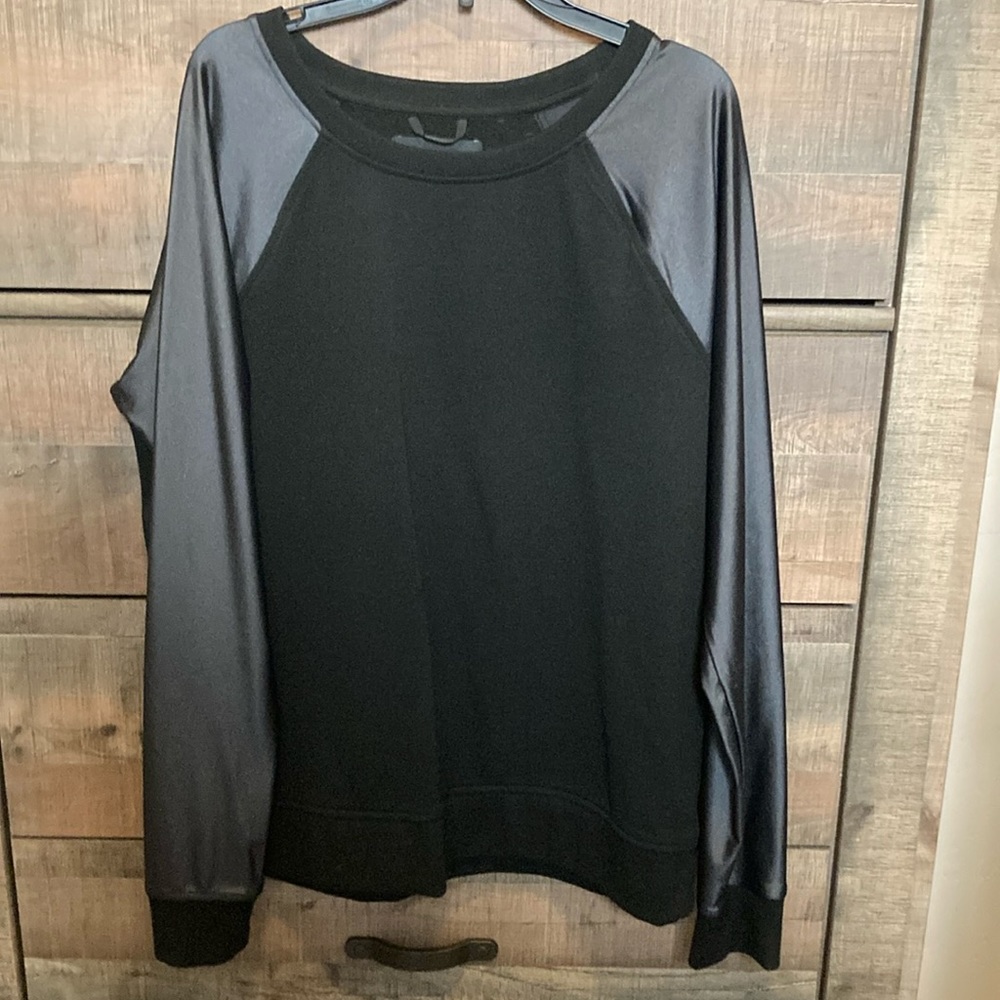 Victoria’s Secret sport sweater sweatshirt